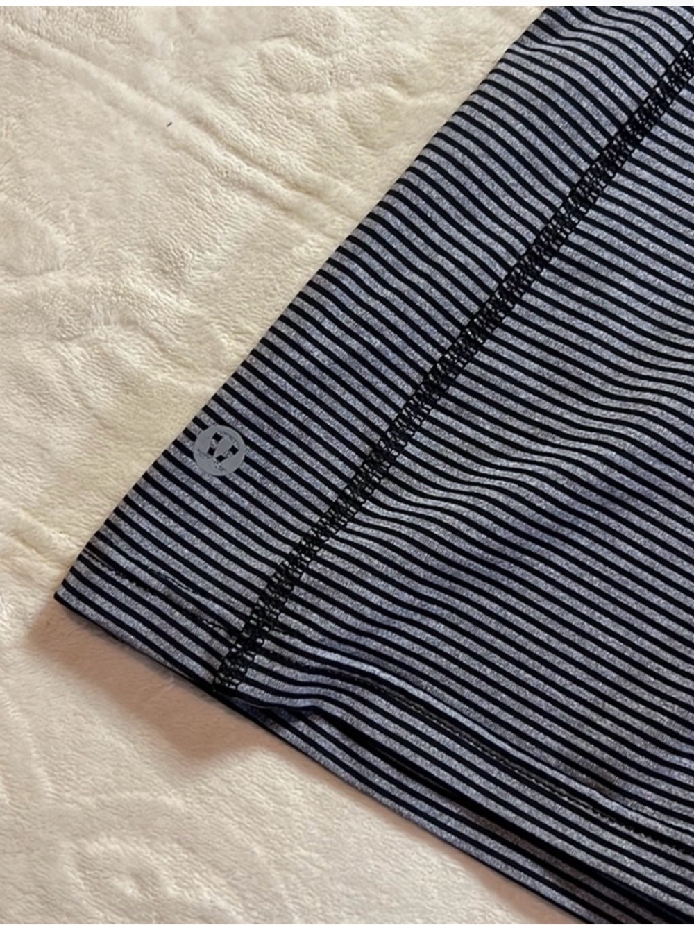 Lululemon Gray Striped Scoop Neck Tank Top EUC - Picture 6 of 8